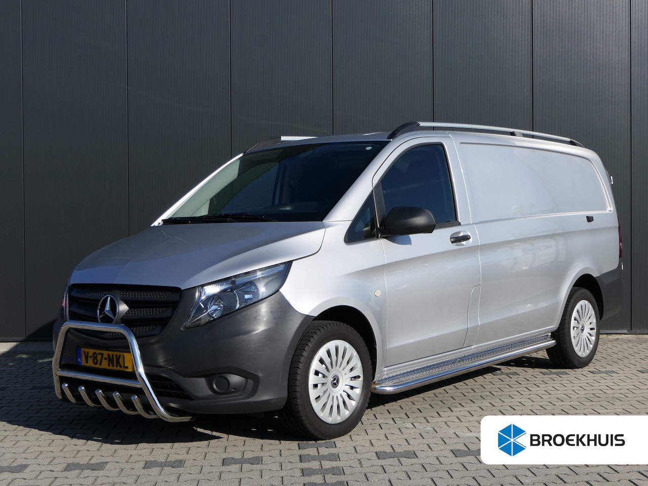 Mercedes-Benz eVito - Lang 41 kWh | Lage Km-Stand! | Camera | Bluetooth | Laadruimte Pakket | Stoelverwarming - AutoWereld.nl