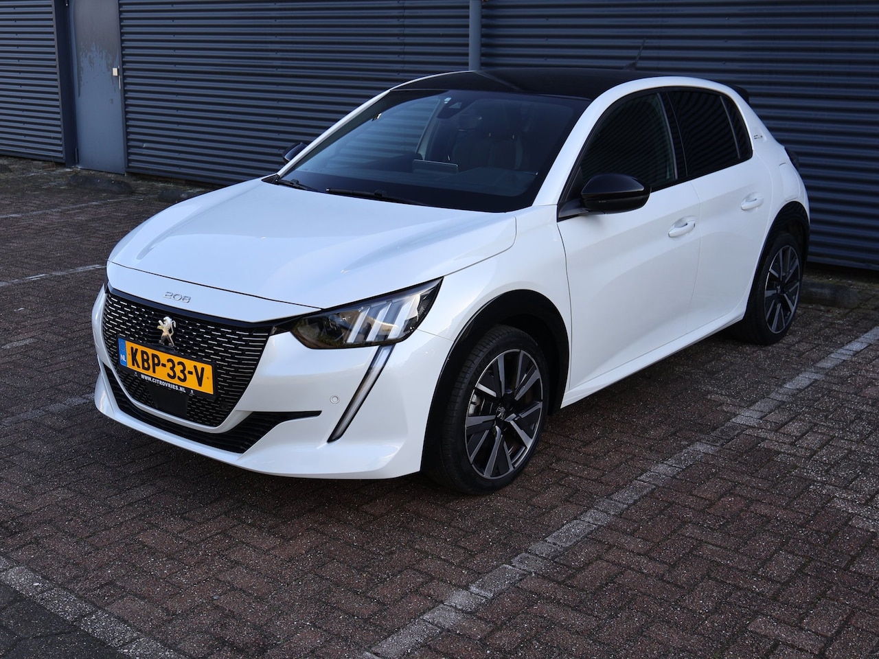 Peugeot 208 - 1.2 PureTech GT-Line Camera Apple Carplay Leder Navi Cruise PDC Airco Trekhaak - AutoWereld.nl