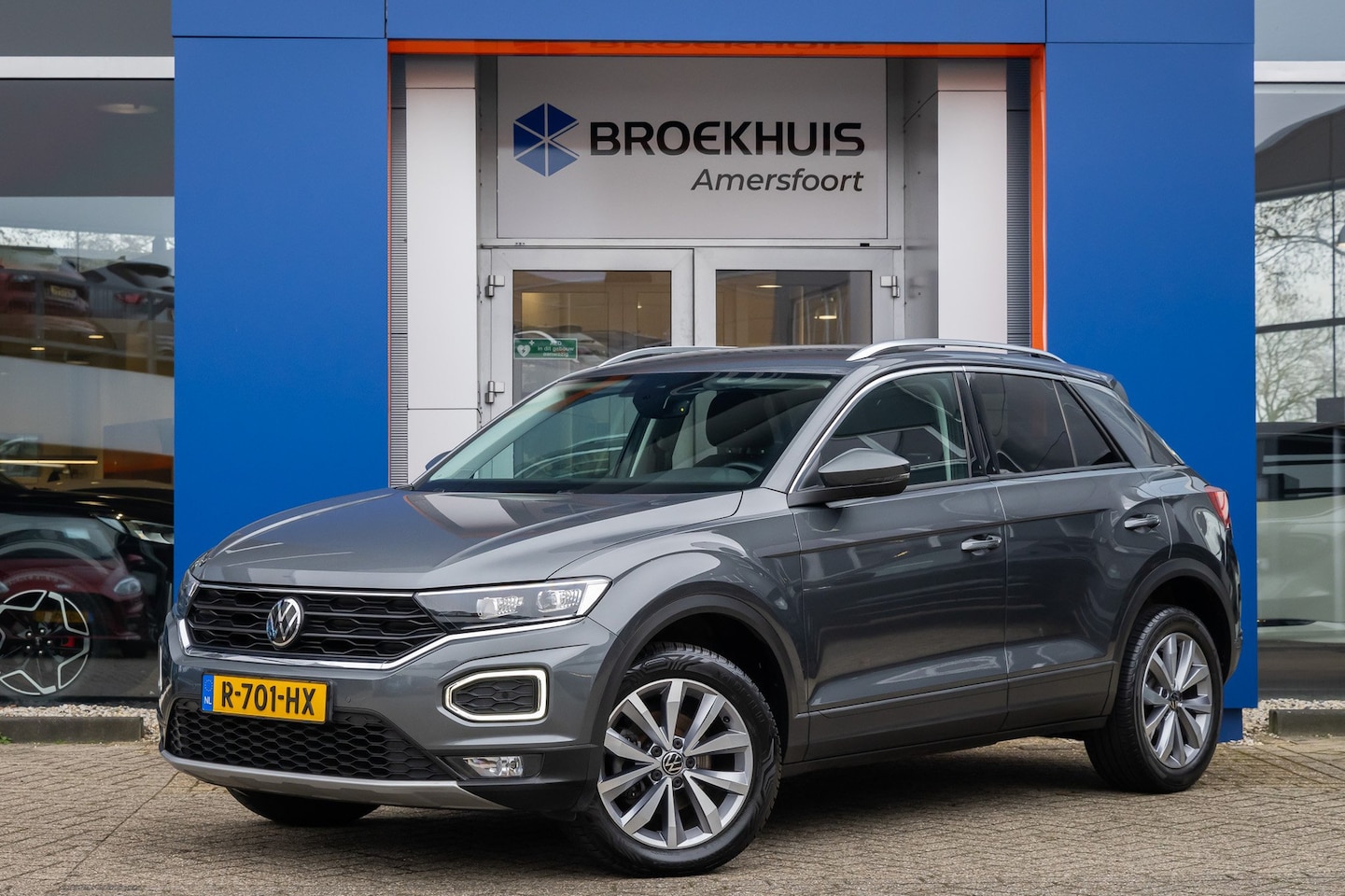 Volkswagen T-Roc - 1.5 TSI Style | Achteruitrijcamera | Trekhaak | AppleCarplay/Androidauto | adaptief Cruise - AutoWereld.nl
