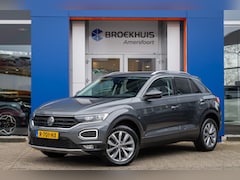 Volkswagen T-Roc - 1.5 TSI Style | Achteruitrijcamera | Trekhaak | AppleCarplay/Androidauto | adaptief Cruise