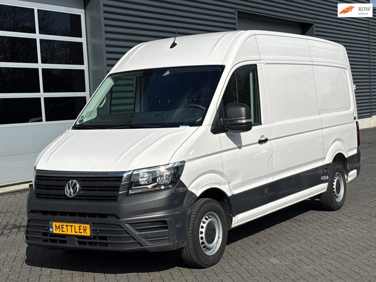 Volkswagen Crafter - 35 2.0 TDI L3H3 Highline EURO VI 35 2.0 TDI L3H3 Highline EURO VI, camera, navigatie, stoelverwarming - AutoWereld.nl
