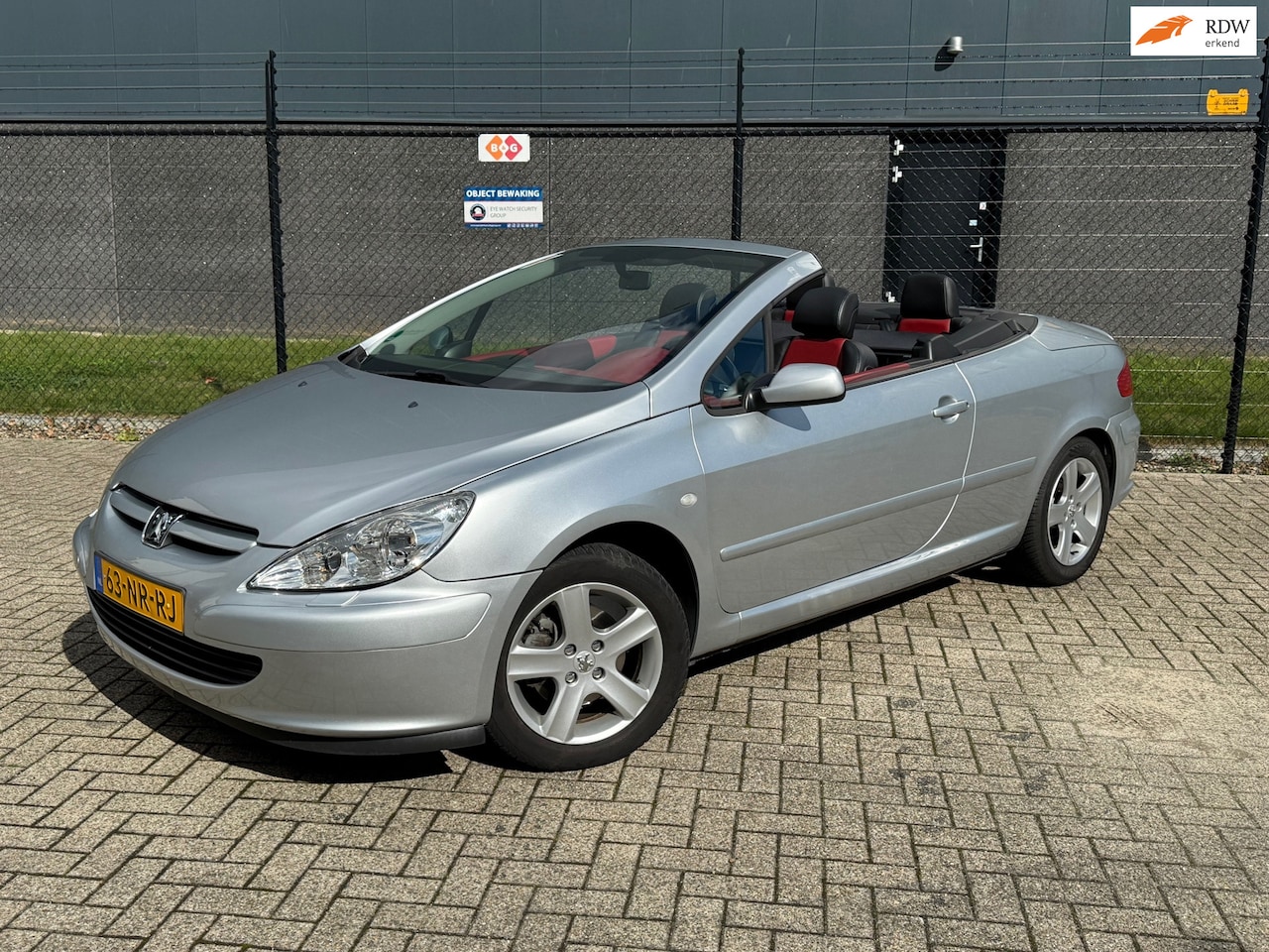 Peugeot 307 CC - 2.0-16V |OrgNL| |Vol Leder| |CruiseControl| |Parkeersensoren| - AutoWereld.nl