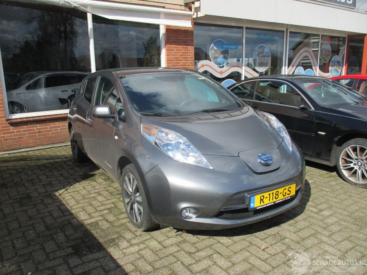 Nissan LEAF - Tekna 30 kWh - AutoWereld.nl