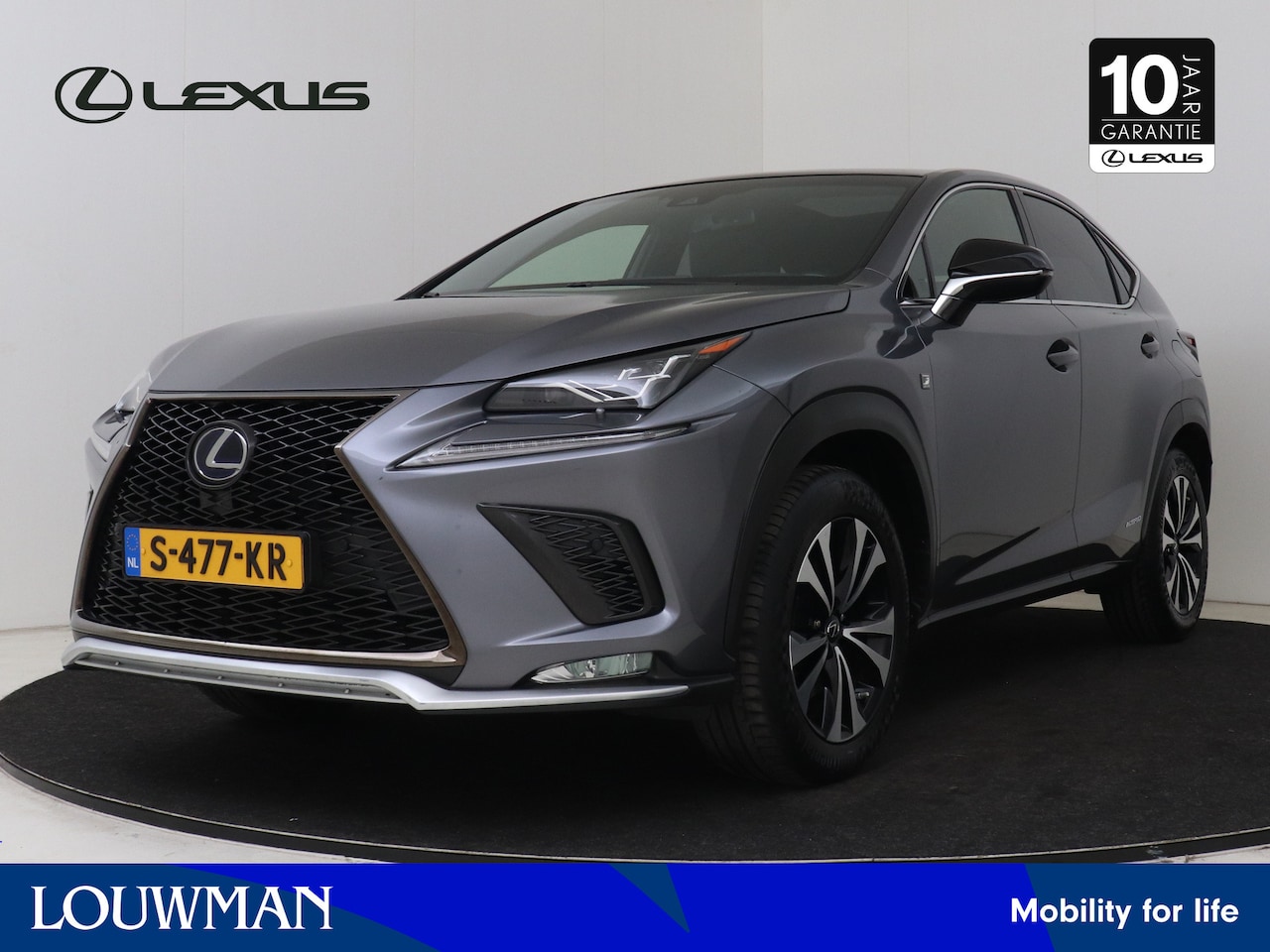 Lexus NX - 300h AWD President Line | Stoel en stuurwiel verwarming | Panoramadak | Navigatie | Climat - AutoWereld.nl