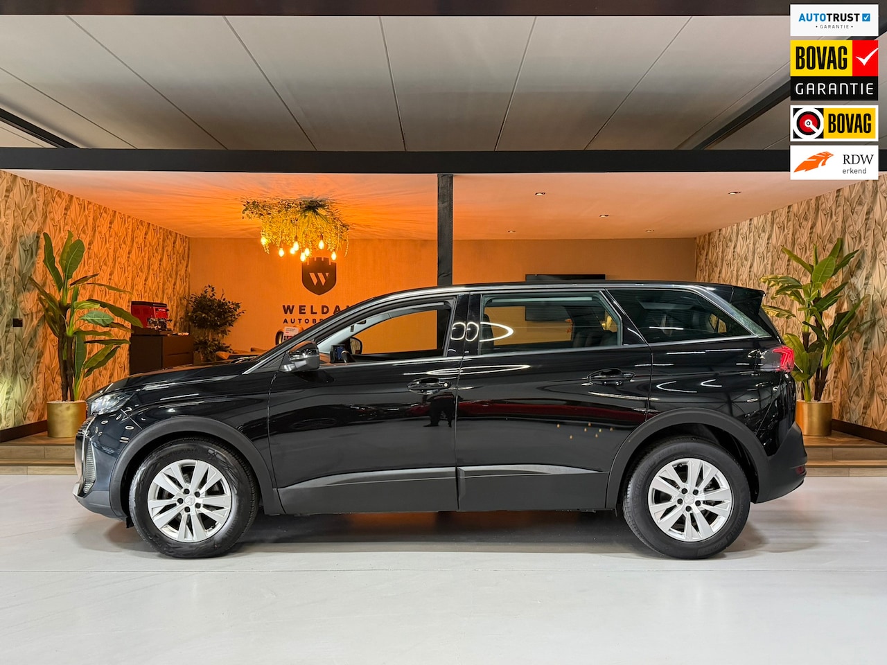 Peugeot 5008 - 1.2 PureTech Allure Pack Business 7P. Garantie 360 Camera Carplay Keyless Cruise Navi Clim - AutoWereld.nl