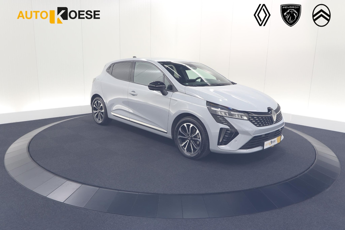 Renault Clio - 1.6 E-Tech Full Hybrid 145 techno | 360 Camera | Adaptieve Cruise Control | Dodehoekdetect - AutoWereld.nl
