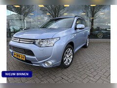 Mitsubishi Outlander - 2.0 PHEV Instyle * Schuifdak * Trekhaak * Rockford * Leer * NAP * NL Auto