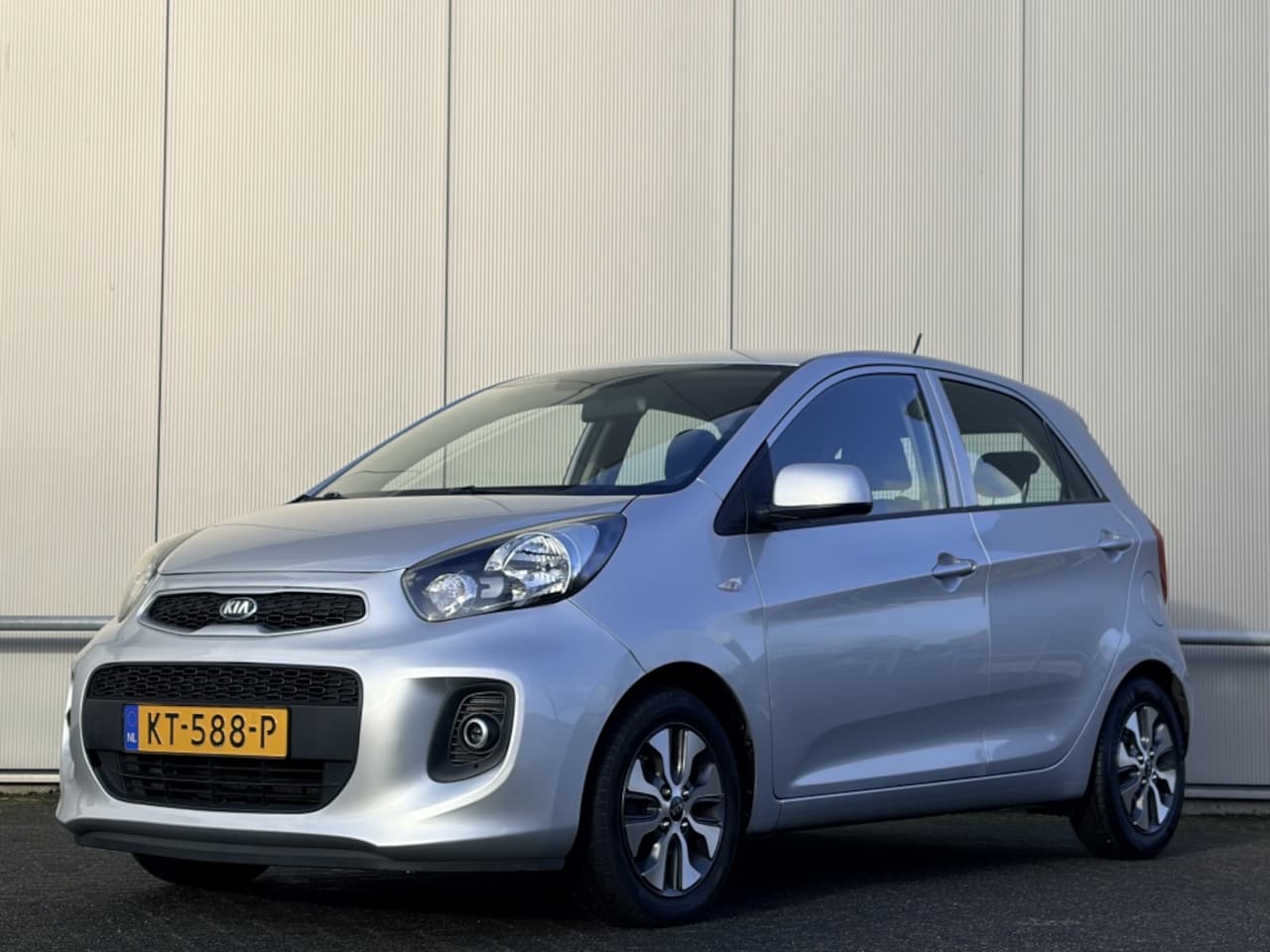 Kia Picanto - 1.0 CVVT - navi - camera - airco - nap! - AutoWereld.nl