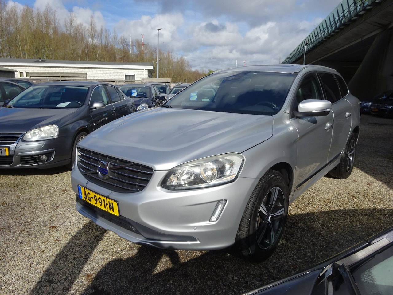 Volvo XC60 - 2.0 D4 FWD Ocean Race automaat trekhaak - AutoWereld.nl