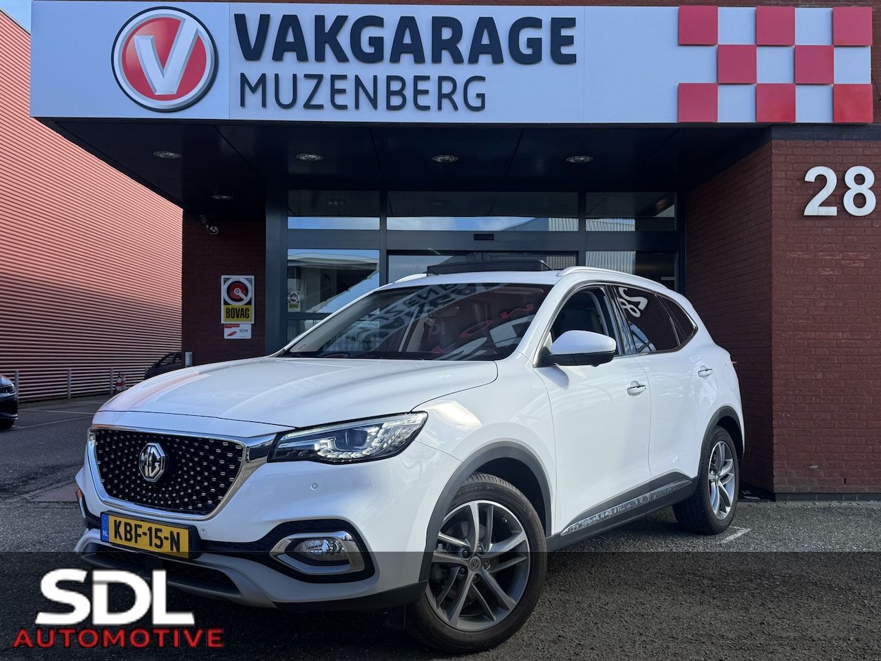 MG EHS - 1.5 TGDI Luxury // SCHUIF-KANTELDAK // 360 CAMERA // ADAPT. CRUISE // ELEK.STOELEN+KLEP // - AutoWereld.nl