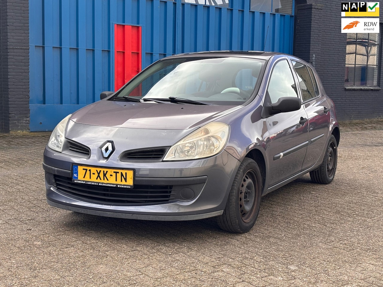 Renault Clio - 1.4-16V Business Line | Airco | - AutoWereld.nl
