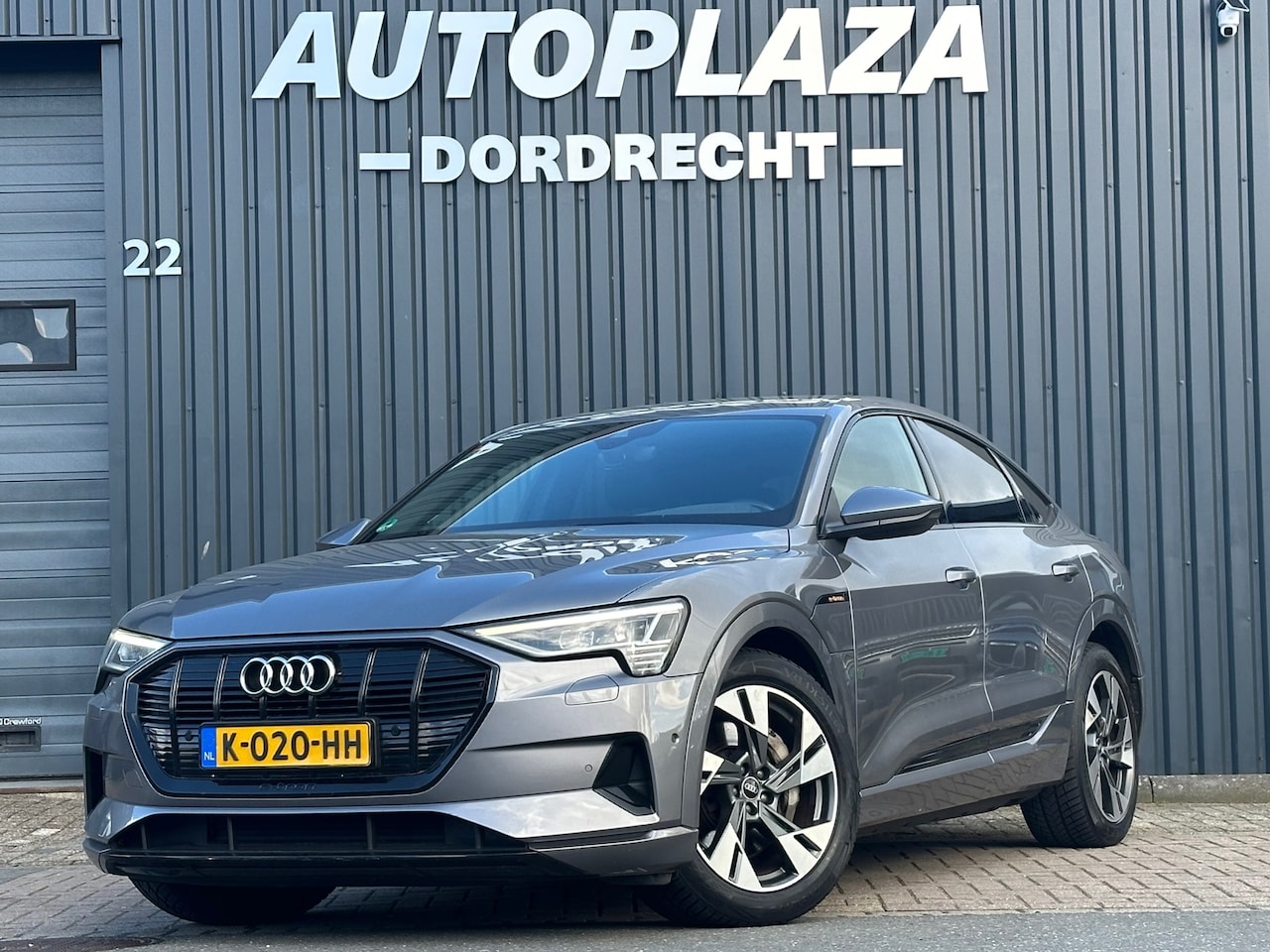 Audi e-tron Sportback - 55 quattro Business edition 95 kWh SOH 87% - AutoWereld.nl