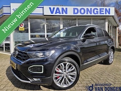 Volkswagen T-Roc - 1.5 TSI Sport | Trekhaak / NL-Auto | Vitrual / Navi / Carplay