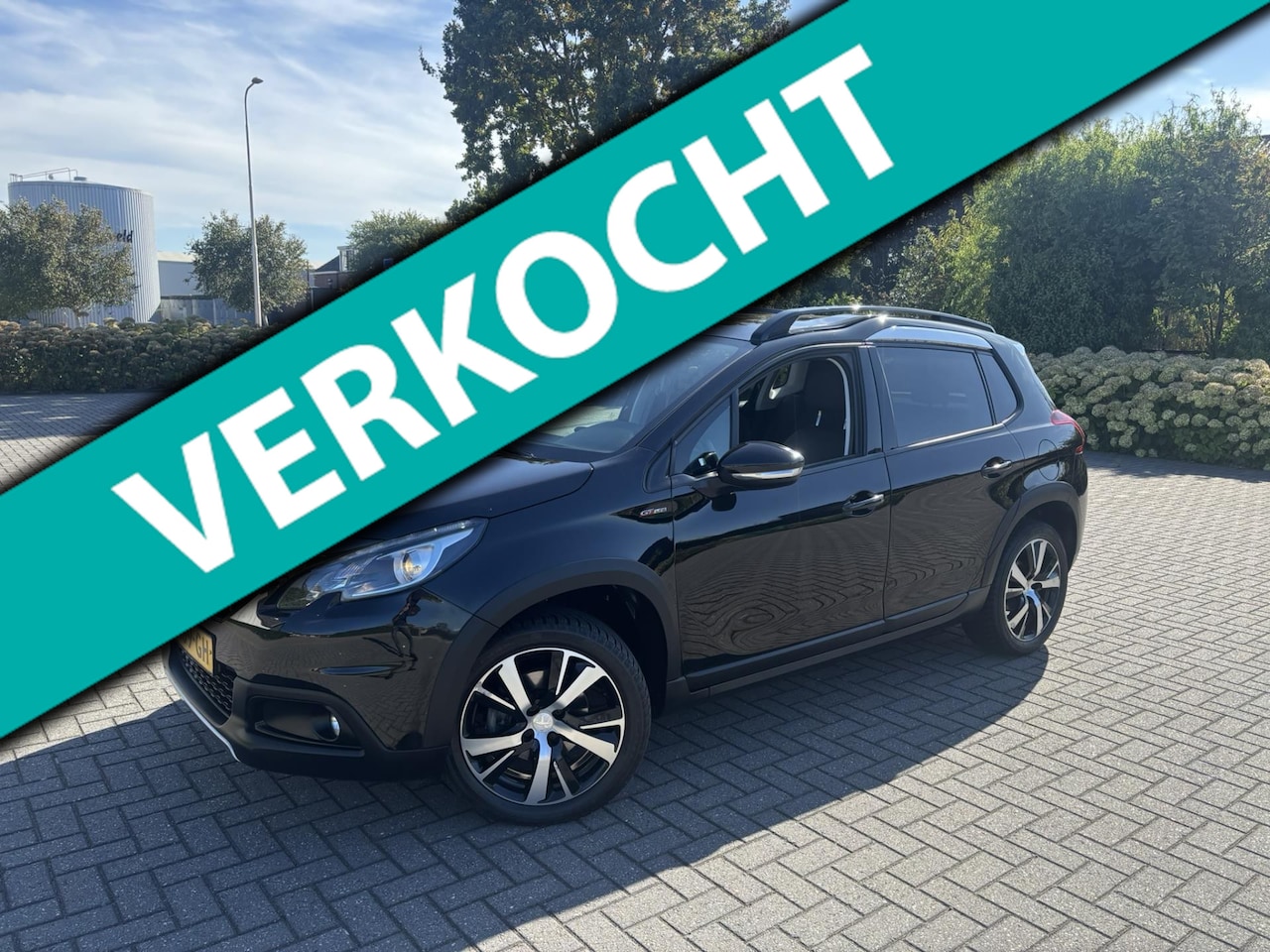 Peugeot 2008 - 1.2 PureTech GT-line | Cruise control | Stoelverwarming | Camera achter | Climate control - AutoWereld.nl