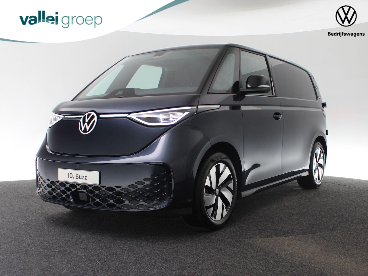 Volkswagen ID. Buzz Cargo - Bulli Edition 210 kW 286 pk | Trekhaak | Rondomzicht camera | Stoelverwarming | Apple carp - AutoWereld.nl