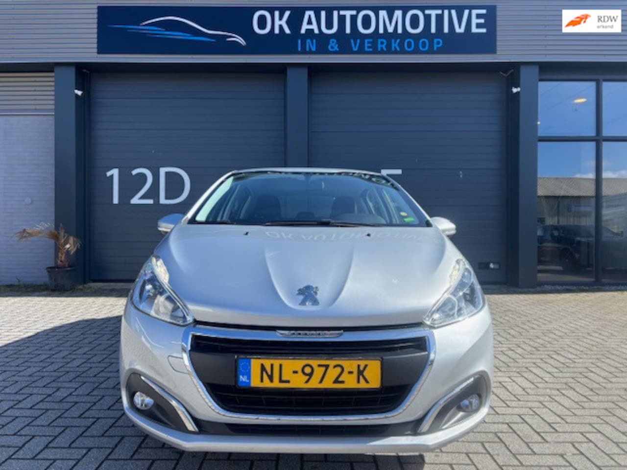 Peugeot 208 - 1.2 PureTech Blue Lion 1.2 PureTech Blue Lion - AutoWereld.nl