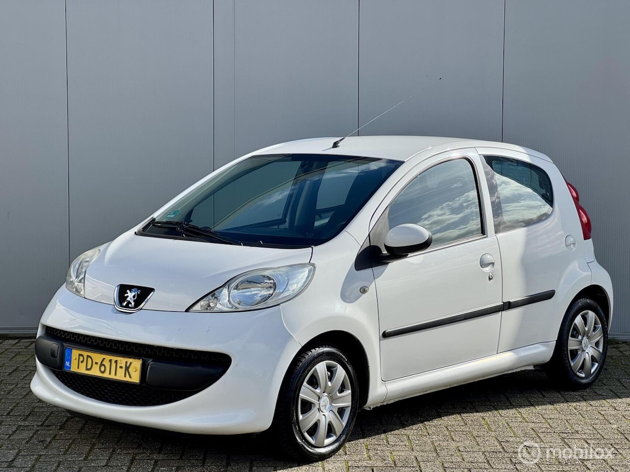 Peugeot 107 - 1.0 5DR | Airco | Elek. Pakket | CV | Nw. APK - AutoWereld.nl
