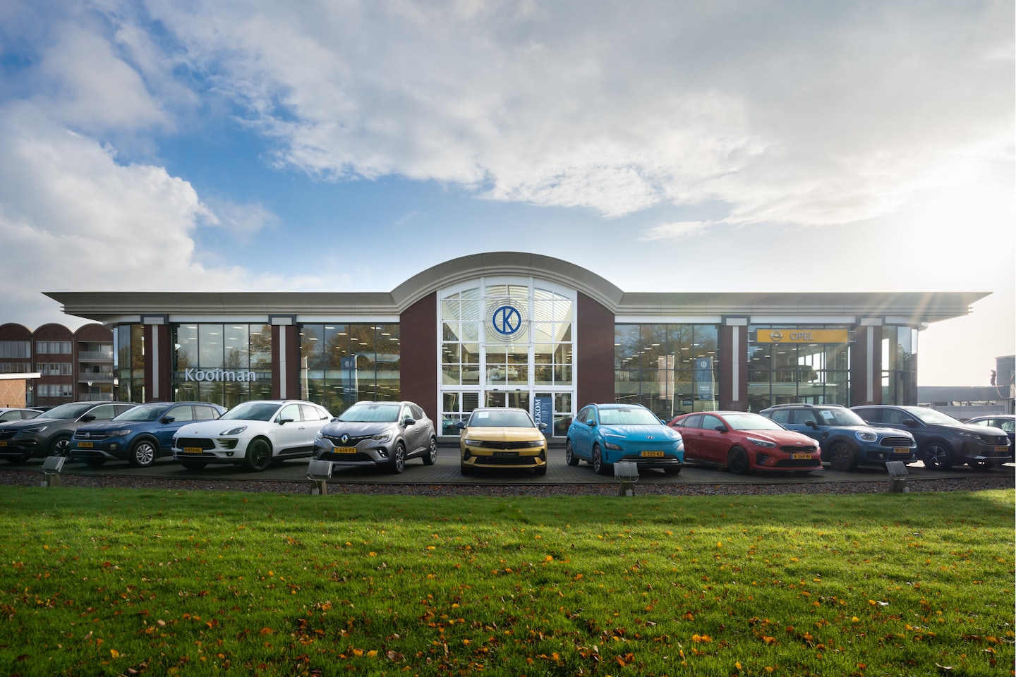 BMW 3-serie Touring - 320d High Executive Edition M-sport Automaat Camera / Stoelverwarming / 18 Inch - AutoWereld.nl