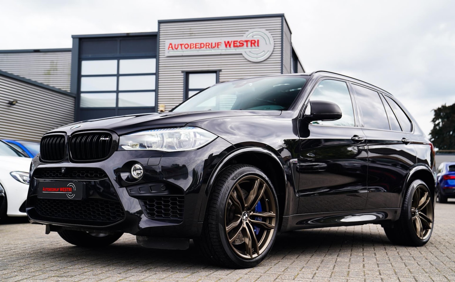 BMW X5 - M | Carbon | ABC Sport uitlaat | 100% Dealer onderhouden | Origineel Nederlands | 360 cam - AutoWereld.nl