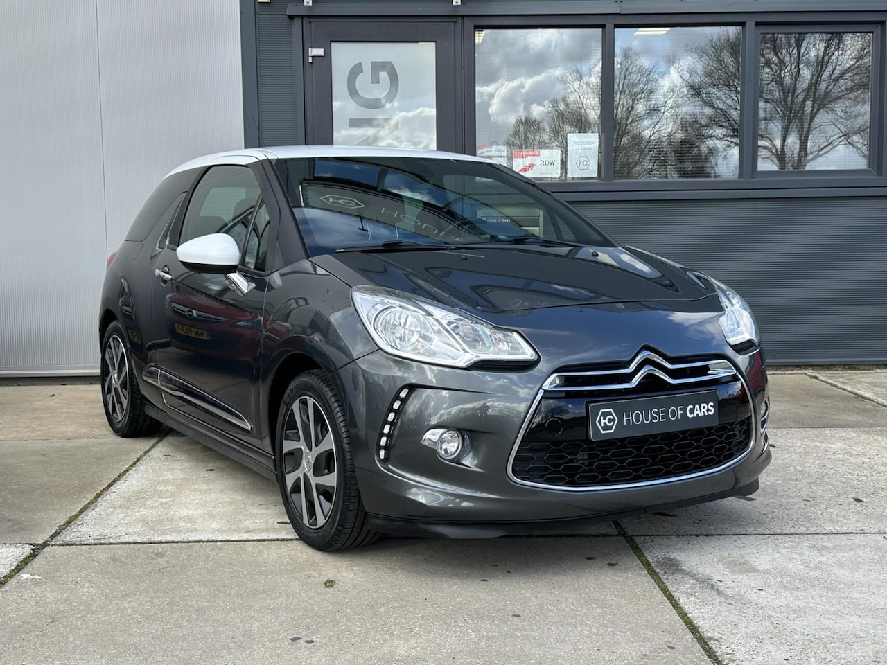 Citroën DS3 - 1.2 VTi Chic Clima Cruise Trekhaak PDC NAP - AutoWereld.nl