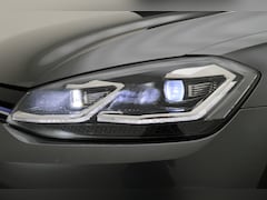 Volkswagen Golf Variant - 1.5 TSI DSG Highline Virtual Cockpit, ACC, Climate, Apple Carplay, Rijstrooksensor, Trekha