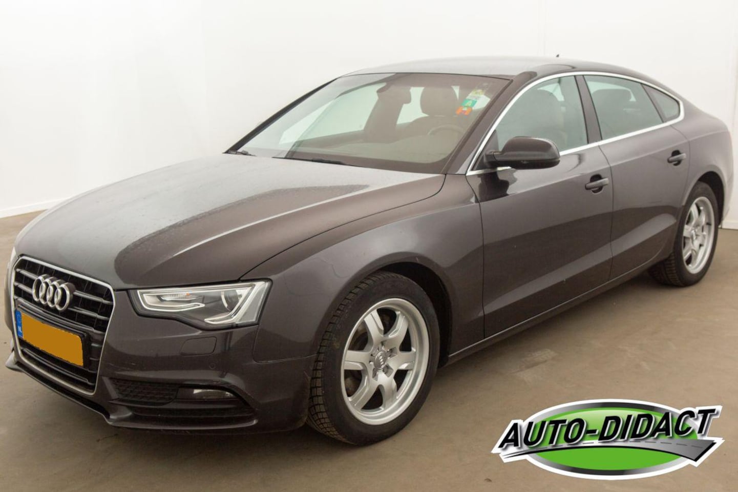 Audi A5 - 1.8 TFSI Automaat Leder Navi Clima Business Edition - AutoWereld.nl