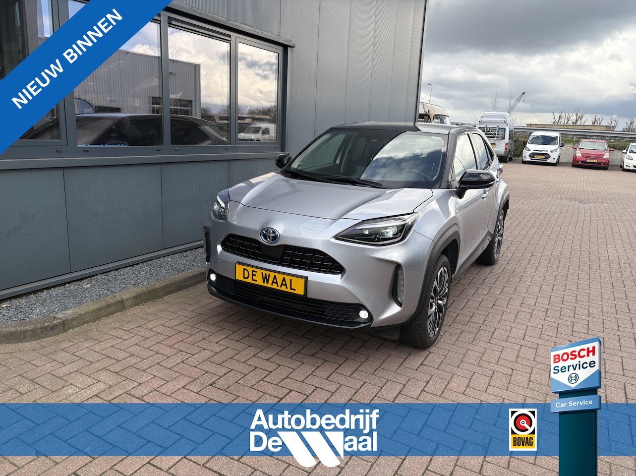 Toyota Yaris Cross - 1.5 Hybrid Adventure PANORAMADAK/LEDER/JBLAUDIO/HUD/PDC/18INCH - AutoWereld.nl