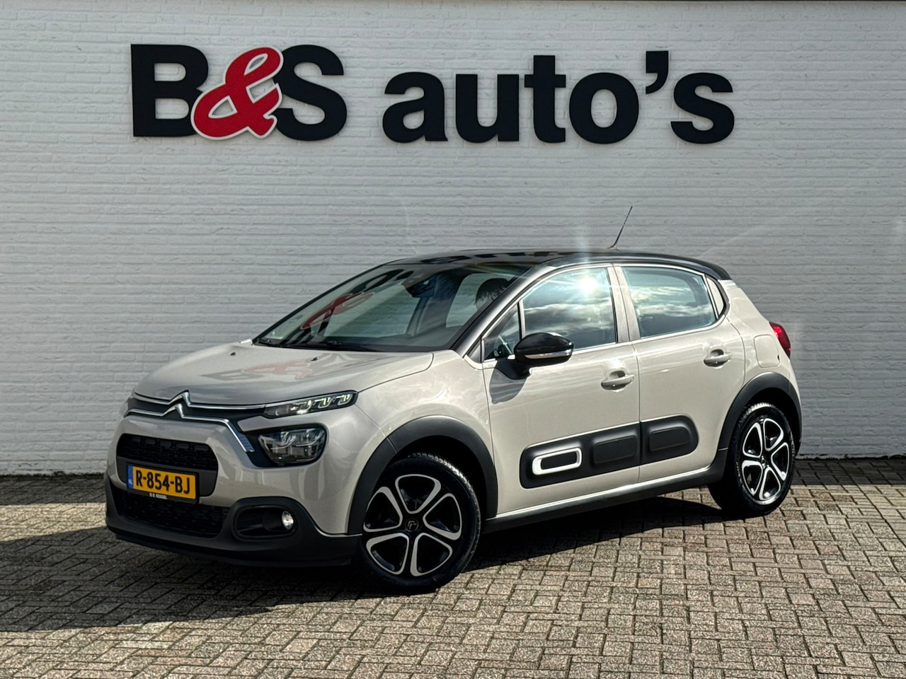 Citroën C3 - 1.2 PureTech C-Series 110pk Cruise Clima Carplay Navigatie Verwarmde stoelen - AutoWereld.nl