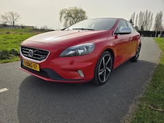 Volvo V40 - 1.6 T2 R-Design