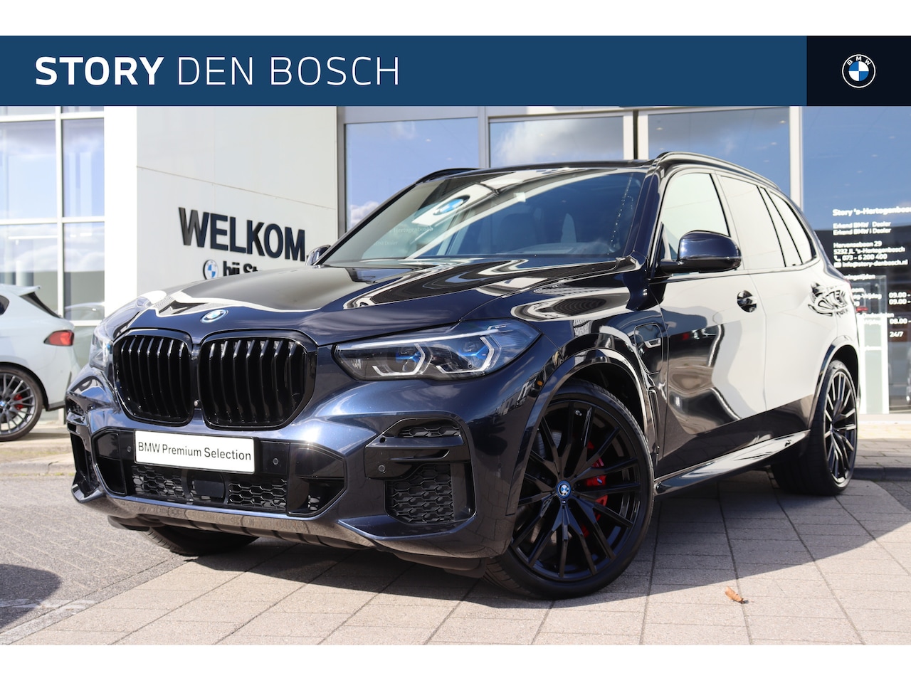 BMW X5 - xDrive45e High Executive M Sport Automaat / Panoramadak Sky Lounge / Laserlight / Parking - AutoWereld.nl