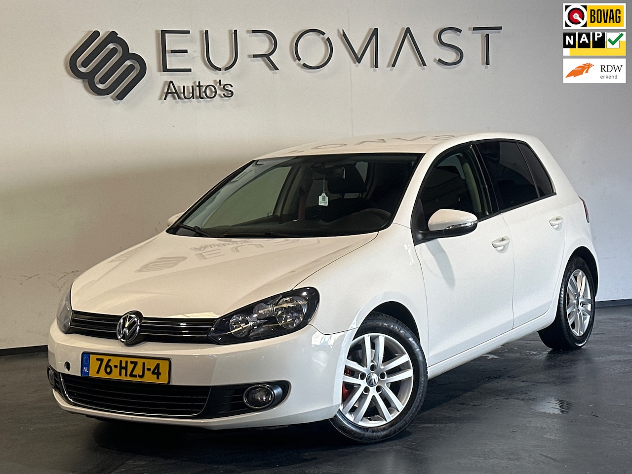 Volkswagen Golf - 1.4 TSI Highline Automaat sfeerverlichting Navi Camera Cruise Trekhaak Nieuwe Apk - AutoWereld.nl
