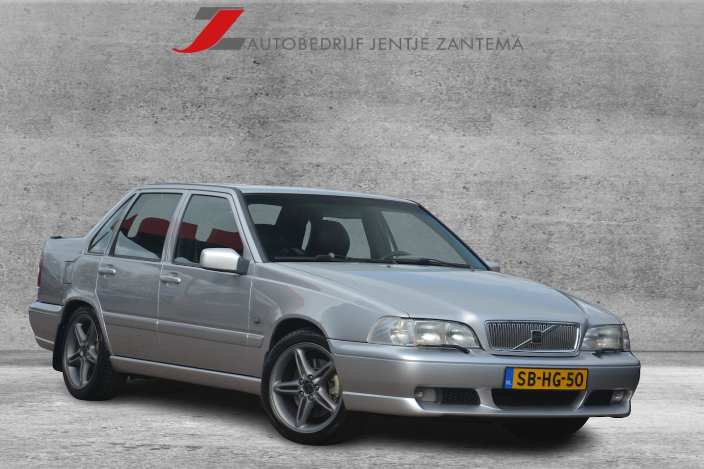 Volvo S70 - 2.3 T-5 R Exclusive | Sportstoelen | Stoelverwarming | Dolby-Surround | Cruise-control | N - AutoWereld.nl