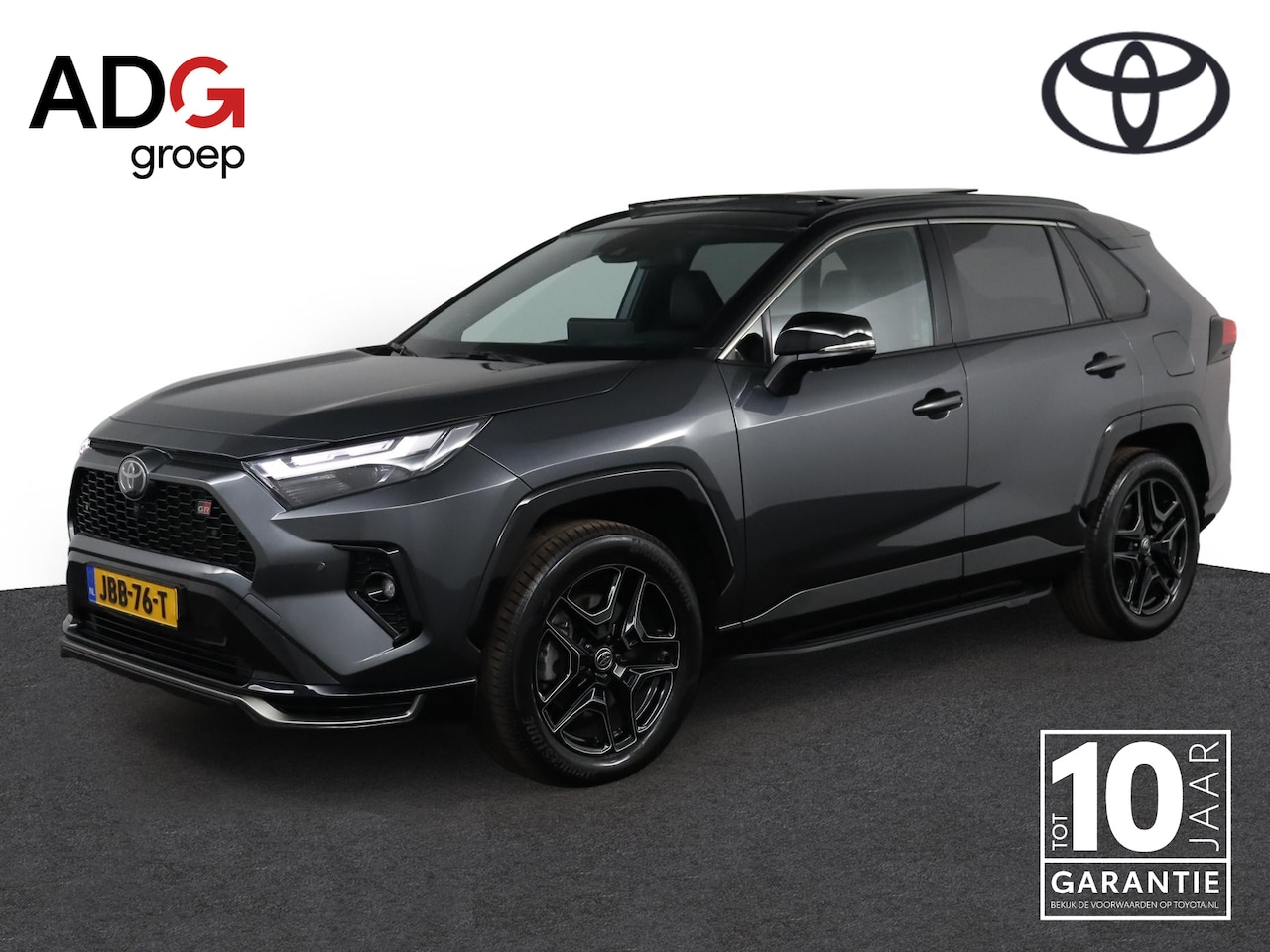 Toyota RAV4 - 2.5 Plug-in Hybrid AWD GR SPORT | Apple Carplay/Android Auto | Trekhaak | Panorama dak | S - AutoWereld.nl