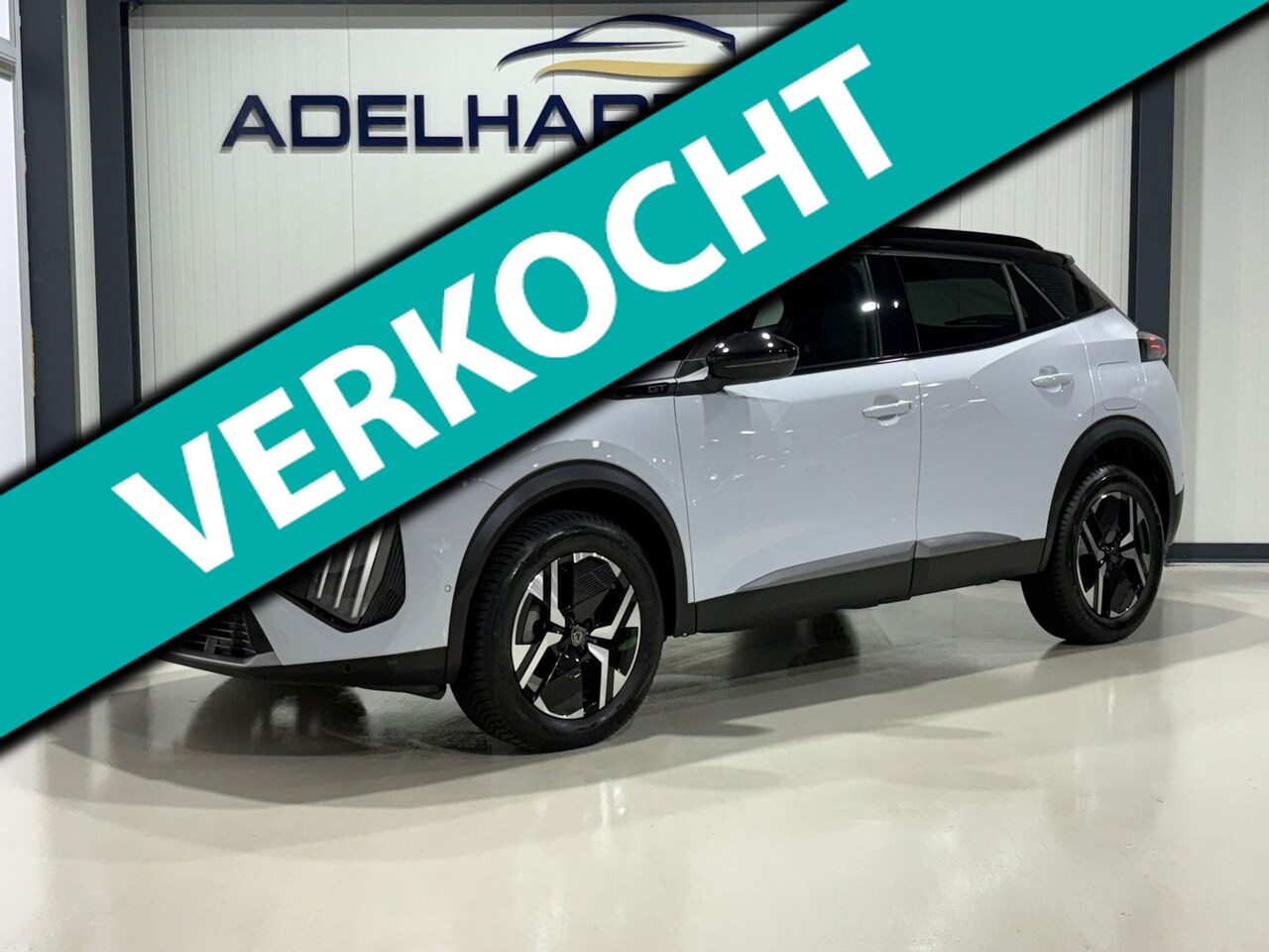Peugeot 2008 - 1.2 PureTech 130 GT Line Face lift Automaat / Navigatie full map / 360 Camera / Lederen in - AutoWereld.nl