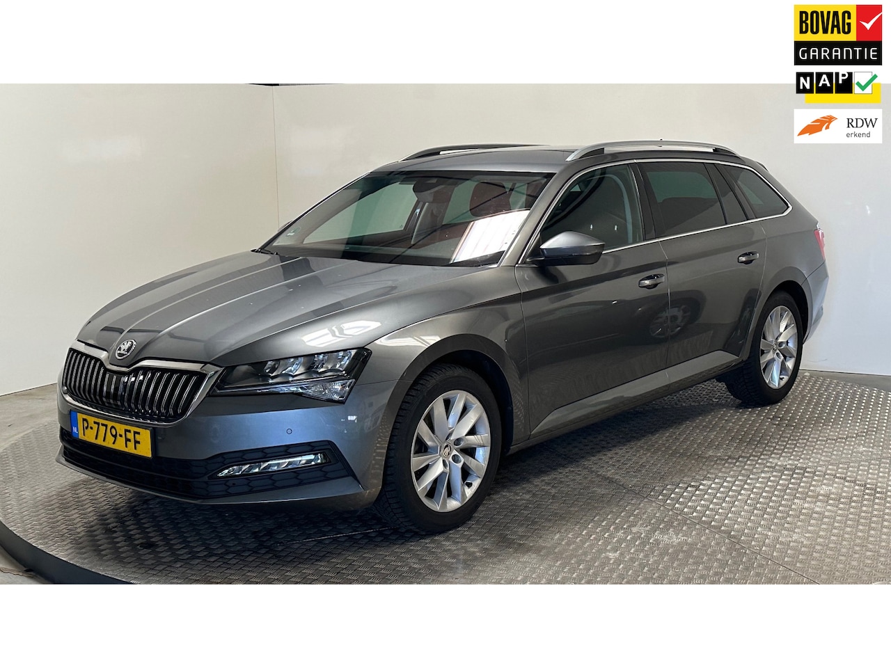 Skoda Superb Combi - 1.5 TSI ACT Business Edition benzine automaat navigatie stoelverwarming carplay cruisecont - AutoWereld.nl