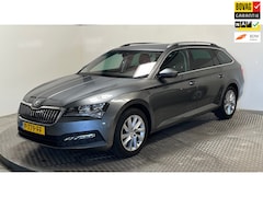 Skoda Superb Combi - 1.5 TSI ACT Business Edition benzine automaat navigatie stoelverwarming carplay cruisecont