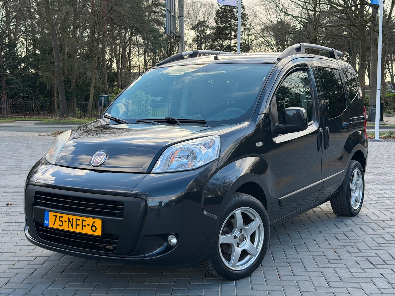 Fiat Qubo - 1.4 Dynamic/Airco/5P/2x Schuifdeur - AutoWereld.nl
