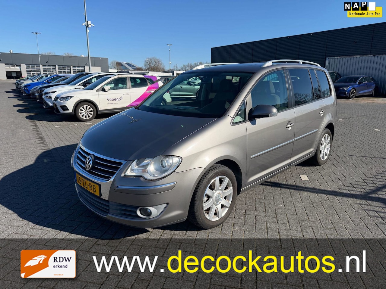 Volkswagen Touran - 1.4 TSI Highline/AUTOMAAT - AutoWereld.nl