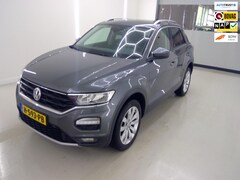 Volkswagen T-Roc - 1.0 TSI Style Business