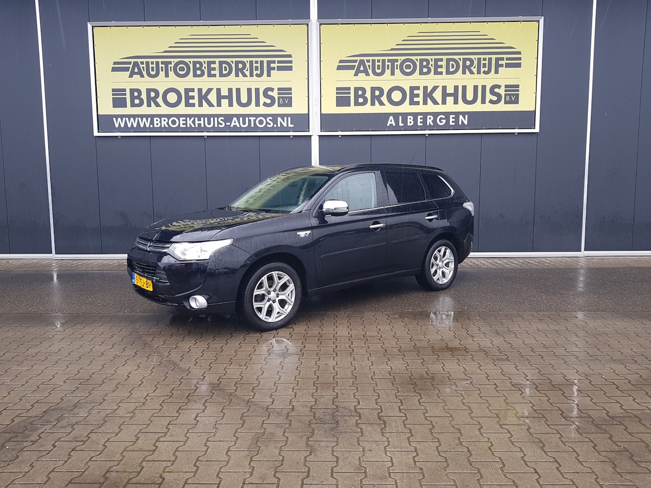 Mitsubishi Outlander - 2.0 PHEV instyle 2.0 PHEV instyle - AutoWereld.nl