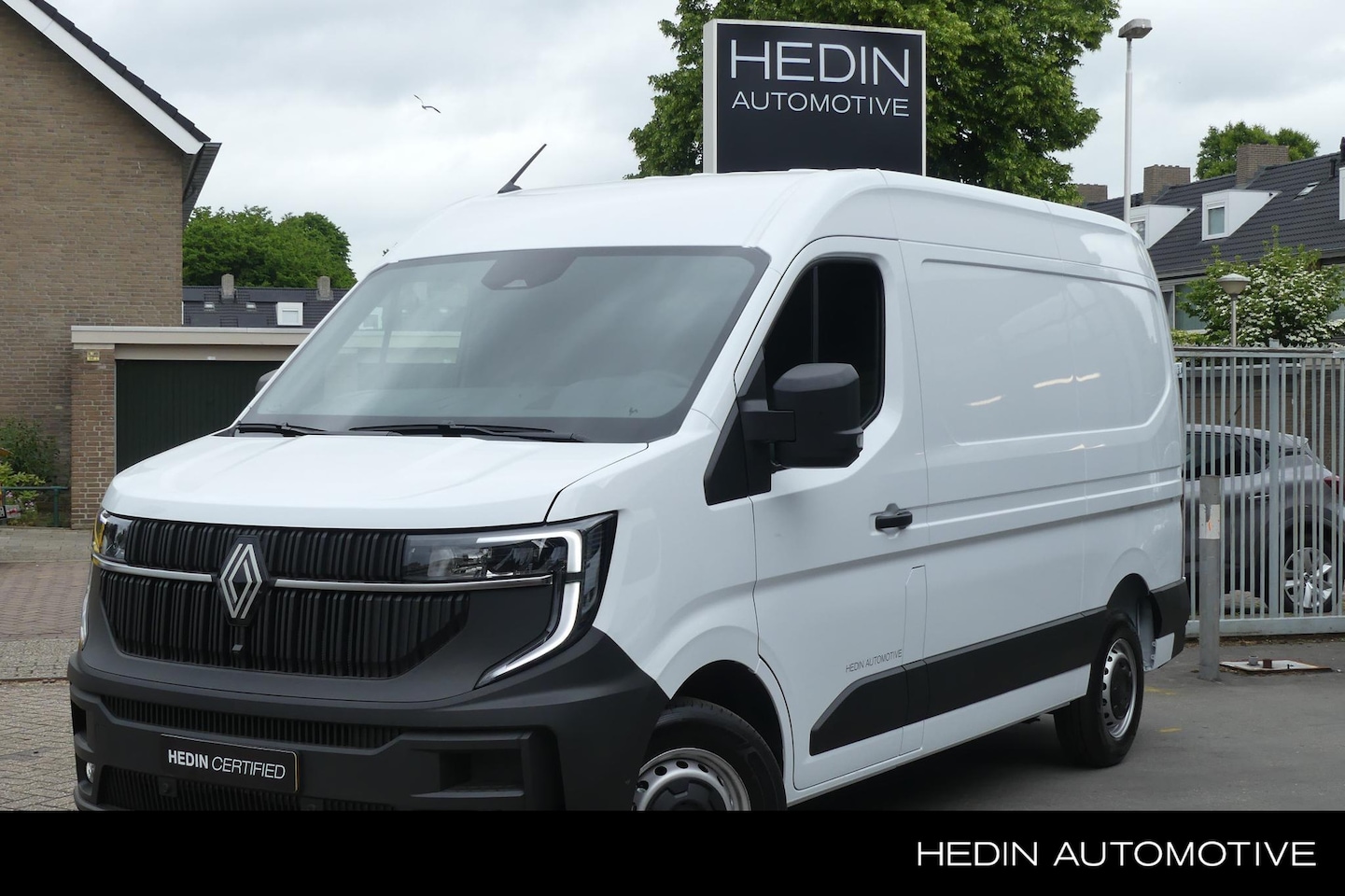 Renault Master E-Tech - GB L2H2 T35 140 pk long range advance Renault Master - AutoWereld.nl