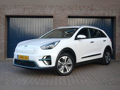 Kia e-Niro - DynamicLine 64 kWh 3 Fase | Parelmoer wit | SOH 100% | Keyless | Camera | Adaptive Cruise