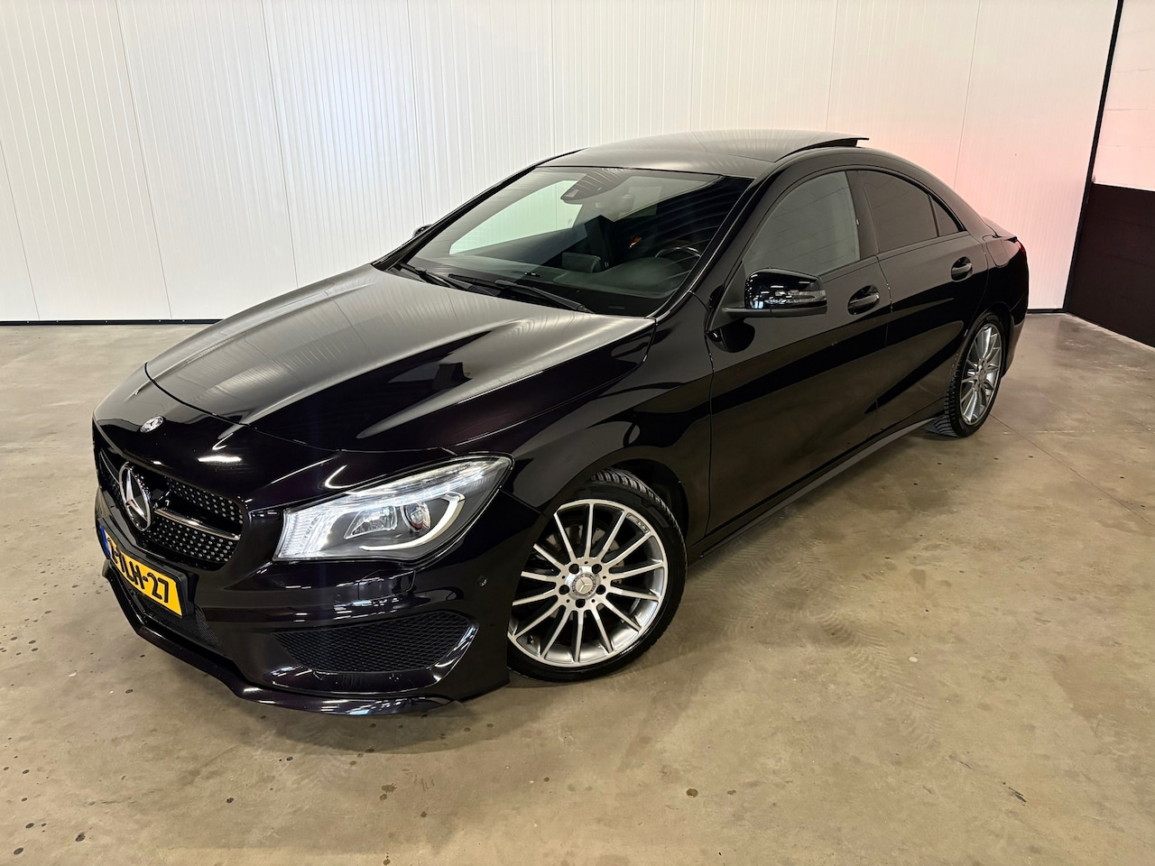 Mercedes-Benz CLA-Klasse - 200 AMG Night Edition Panoramadak - AutoWereld.nl