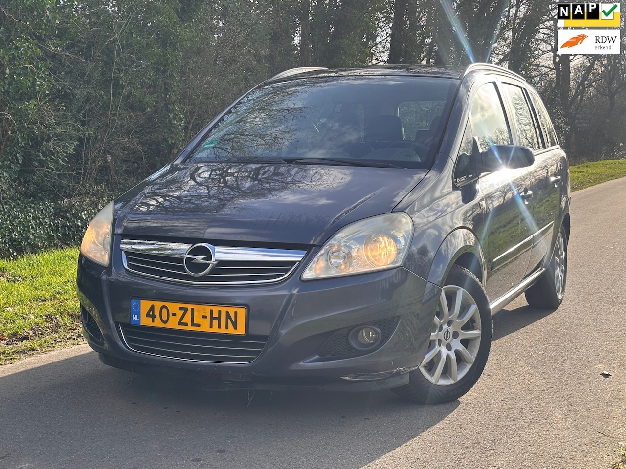 Opel Zafira - 2.2 Temptation | Airco + Cruise + 7 Persoons | - AutoWereld.nl