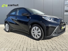 Toyota Aygo X - 1.0 VVT-i Play | Camera| Carplay | 4 season banden |