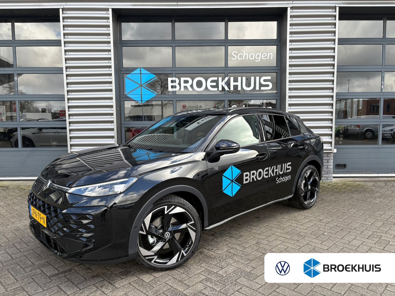 Volkswagen T-Roc - 1.5 eTsi R-Line First Edition 1.5 eTsi 150pk R-Line First Edition - AutoWereld.nl