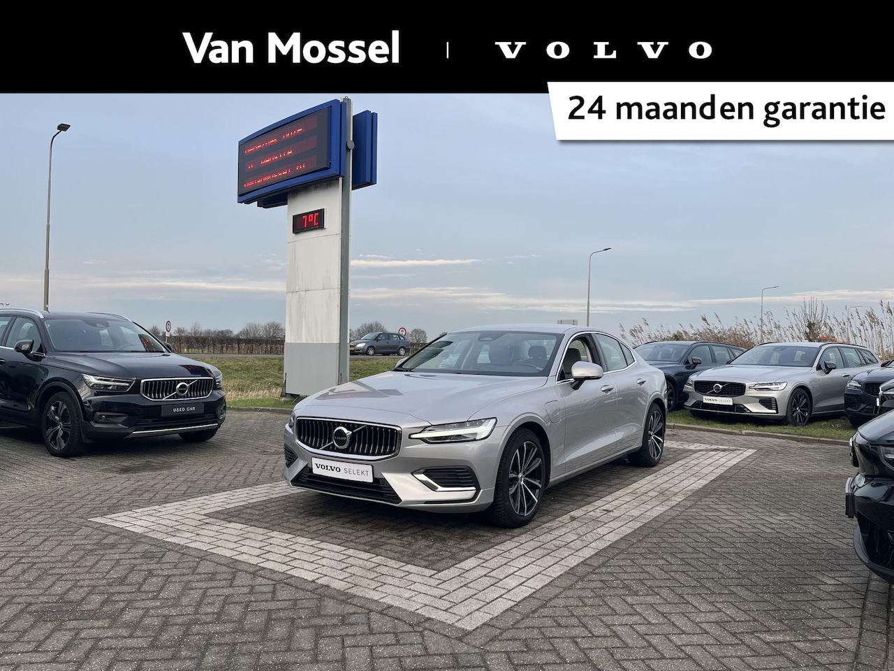 Volvo S60 - Recharge T6 AWD Core | 18 Inch Velgen | Keyless Entry | Luchtfilter | - AutoWereld.nl