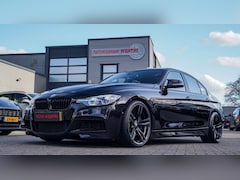BMW 3-serie - 335i High Executive | M3 velgen + remmerij | Schuifdak | M-performance Alcantara | NAP | L