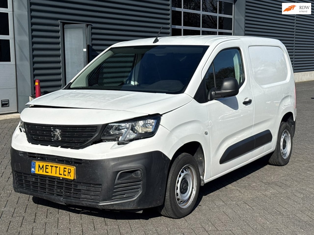 Peugeot Partner - 1.5 BlueHDI Premium 1.5 BlueHDI Premium, cruise control, airco - AutoWereld.nl