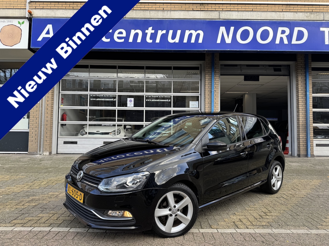Volkswagen Polo - 1.2 TSI Comfortline | Navigatie | Airco | Cruise Control | Stoelverwarming | Parkeersensor - AutoWereld.nl